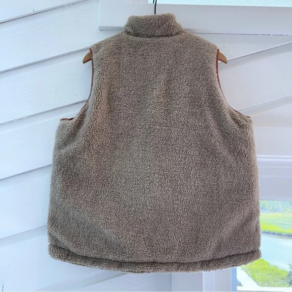 Carhartt Women’s Reversible Montana Vest Relaxed Fit Insulated Nutmeg Brown - Picture 7 of 8